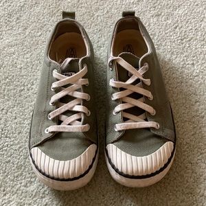 Keen Elsa sneaker (olive green)